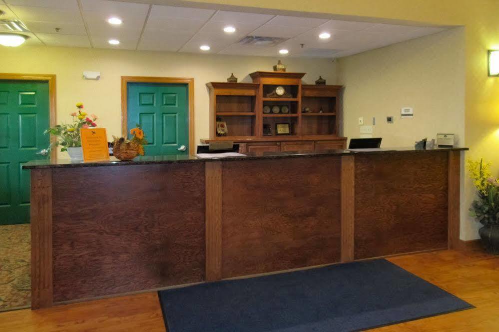 Badlands Inn & Suites Dickinson Εξωτερικό φωτογραφία