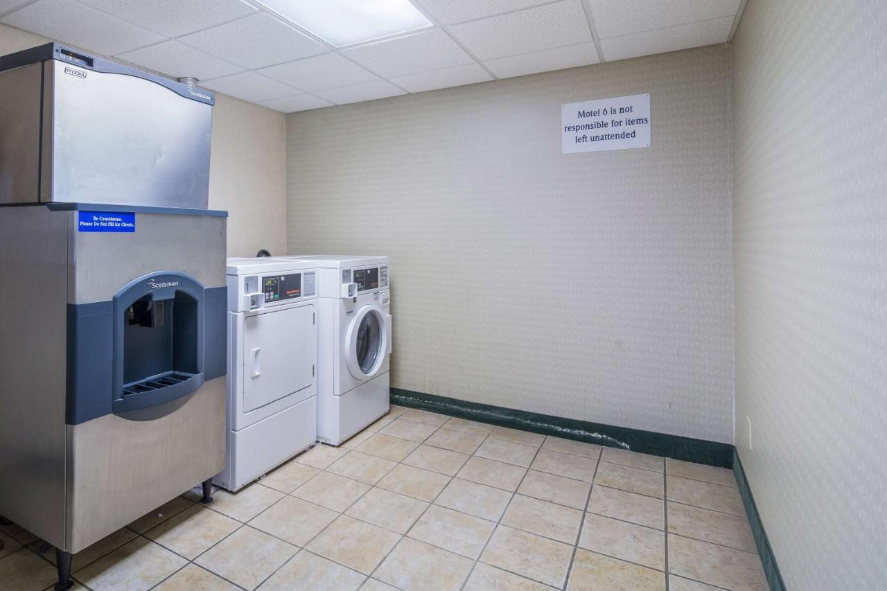 Badlands Inn & Suites Dickinson Εξωτερικό φωτογραφία
