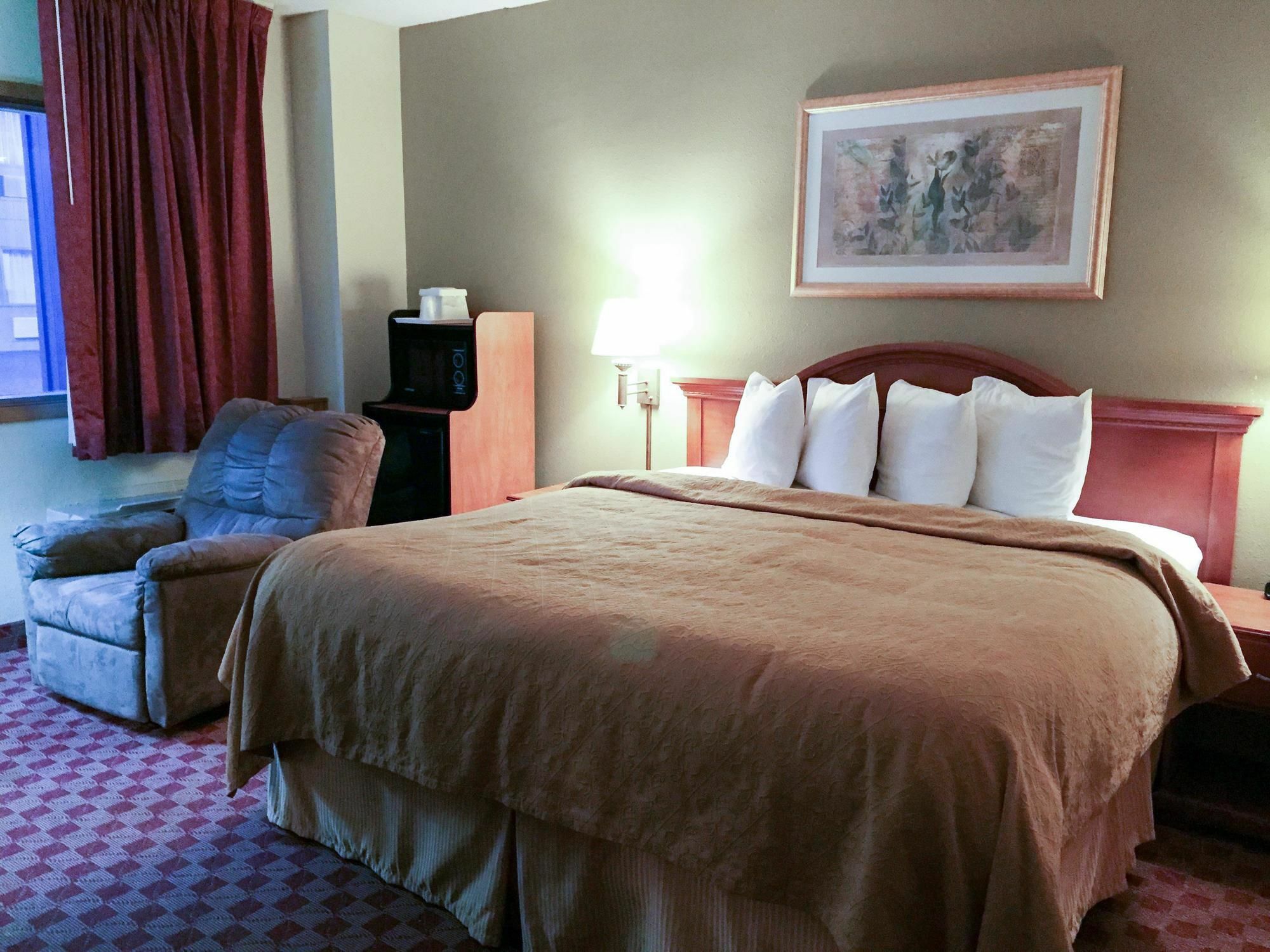 Badlands Inn & Suites Dickinson Εξωτερικό φωτογραφία